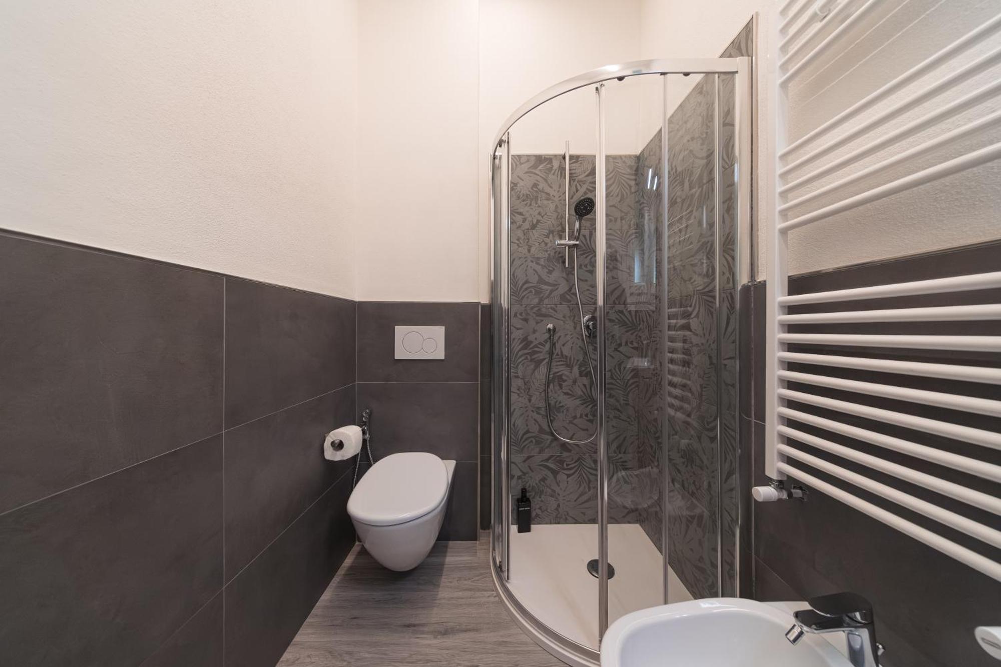 Dall'Arca Suites Bologna Station - Center - Fiera Luaran gambar