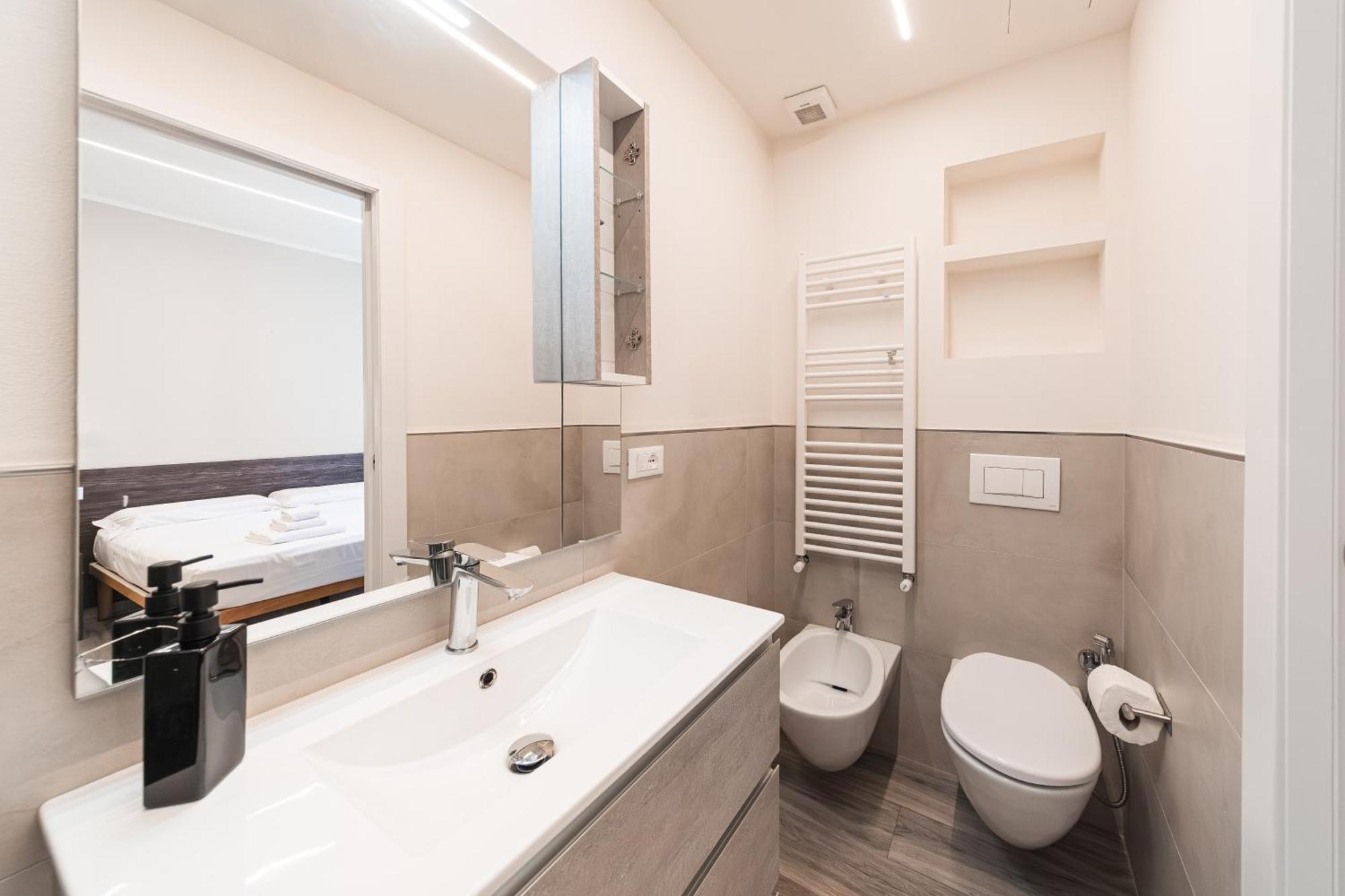 Dall'Arca Suites Bologna Station - Center - Fiera Luaran gambar