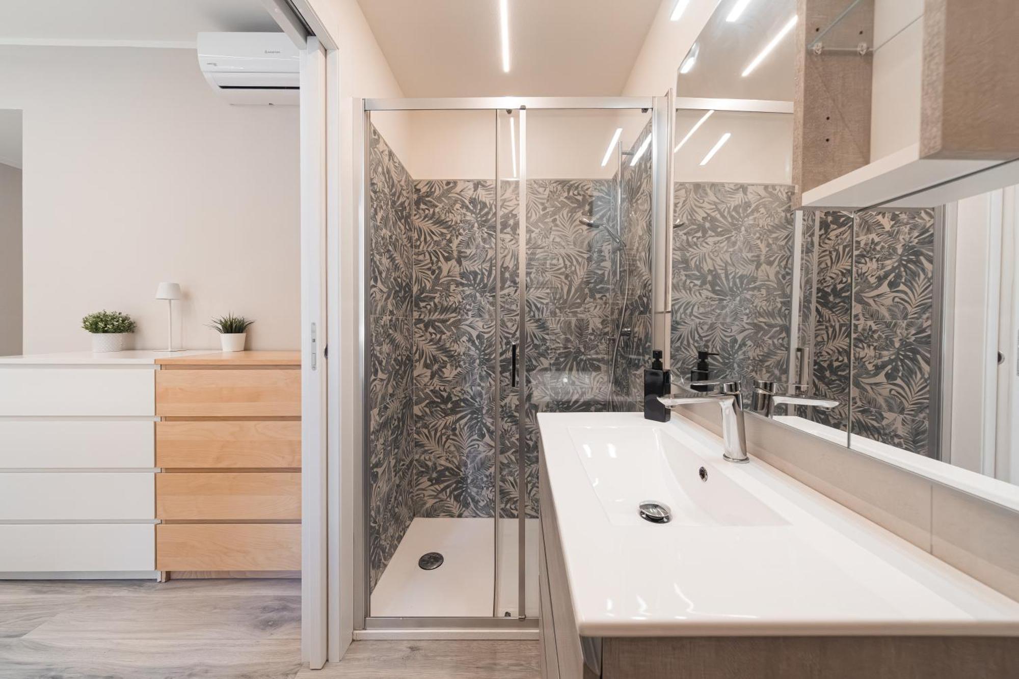 Dall'Arca Suites Bologna Station - Center - Fiera Luaran gambar
