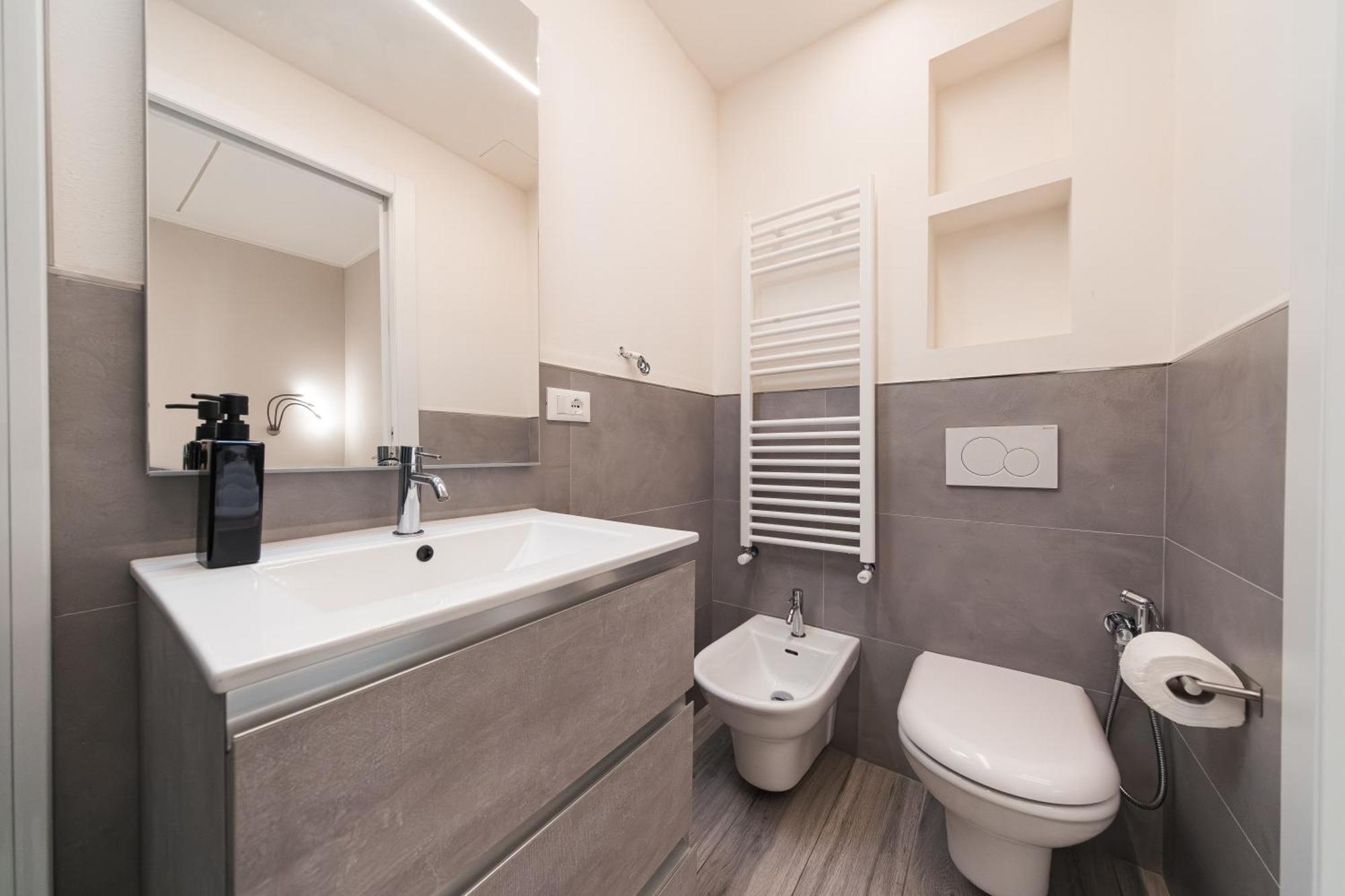 Dall'Arca Suites Bologna Station - Center - Fiera Luaran gambar